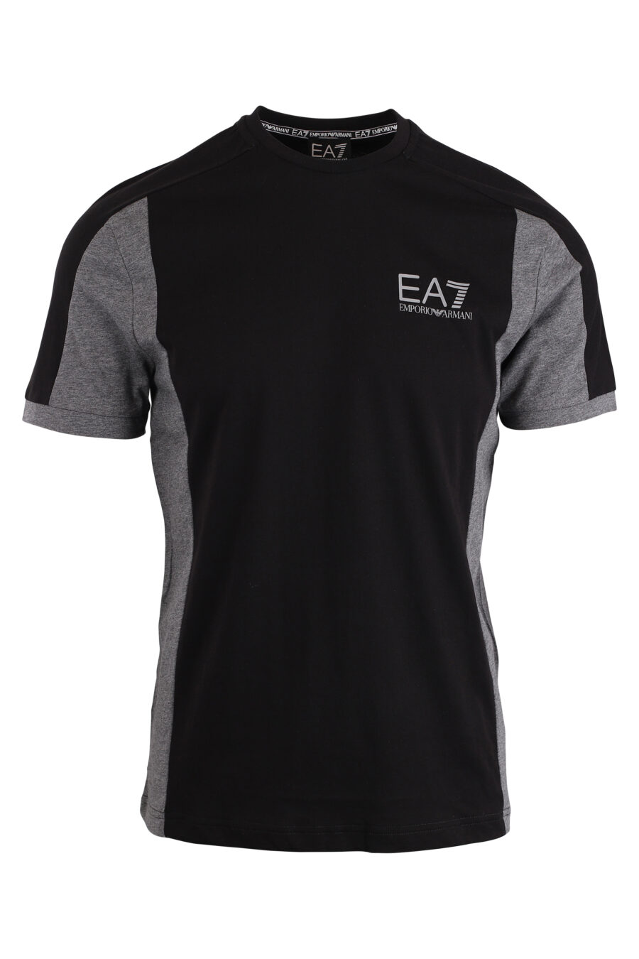 Camiseta negra con gris con logo "lux identity" gris - IMG 4228