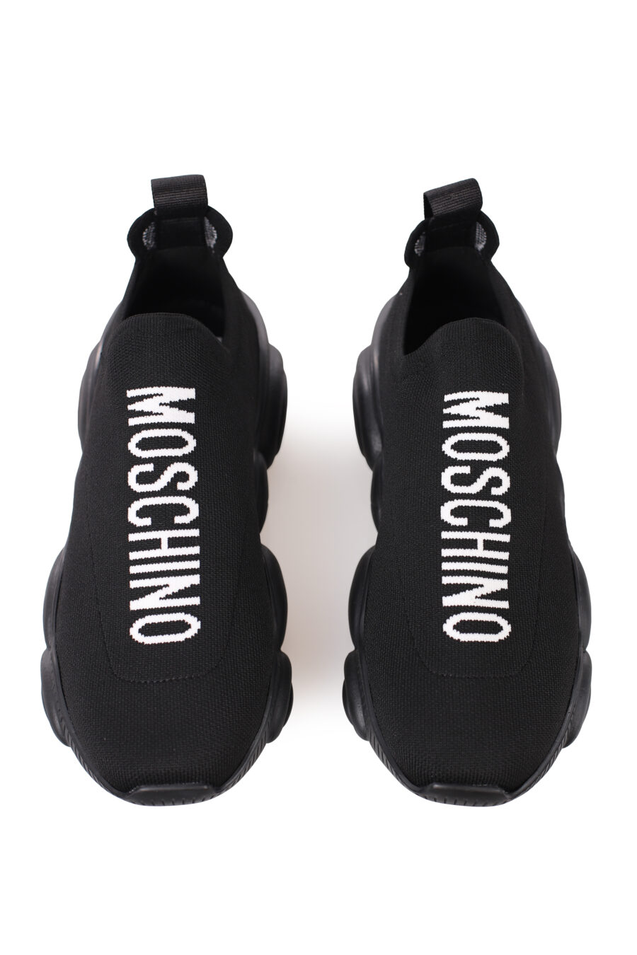 Zapatillas elásticas negras con logo blanco - IMG 0328