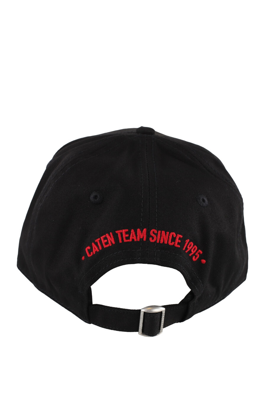 Schwarze Mütze mit Aufnäher und roten Details - IMG 5171