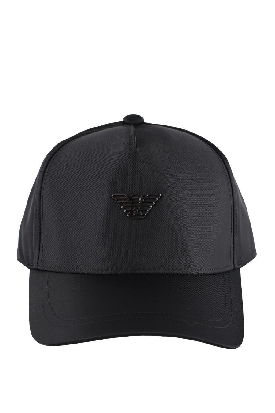 Gorra negra con logo águila en metal - IMG 5176