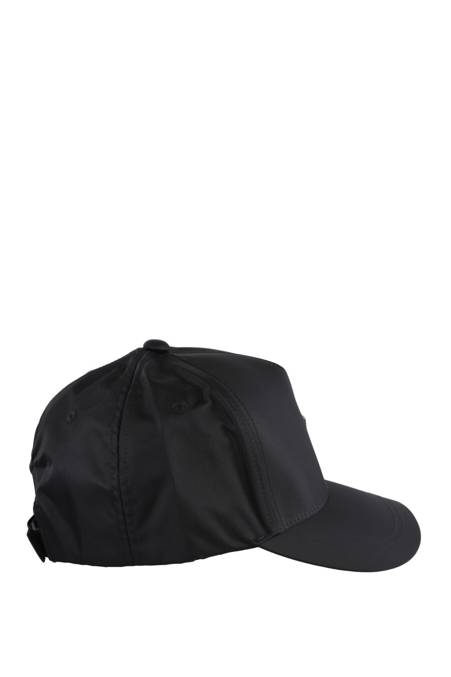 Black cap with metal eagle logo - IMG 5177