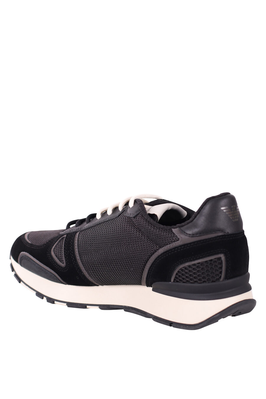 Zapatillas negras con maxilogo aguila blanco - IMG 5779