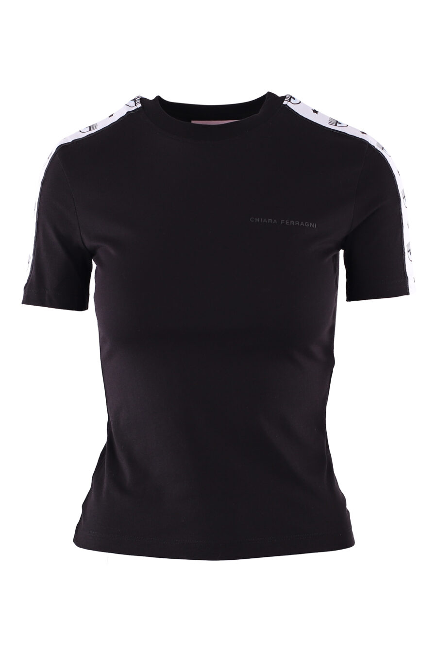 Black T-shirt with eye logo on sleeve band - IMG 6104