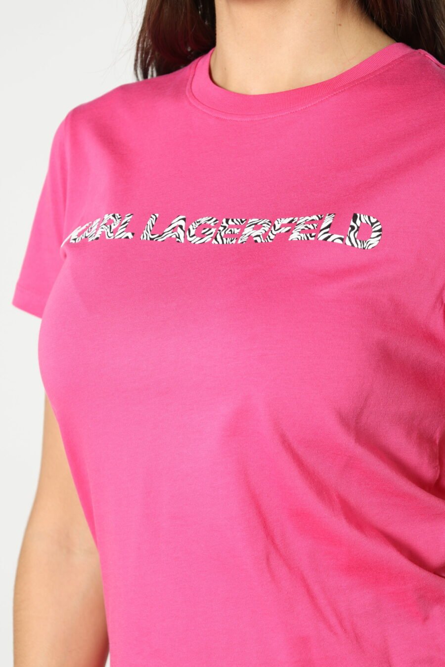 Fuchsia T-shirt with zebra logo - 8052865435499 360 scaled