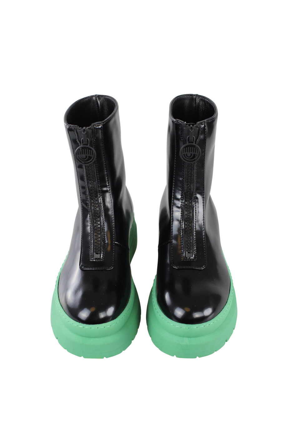 Black vegan leather ankle boots with green sole - IMG 6687