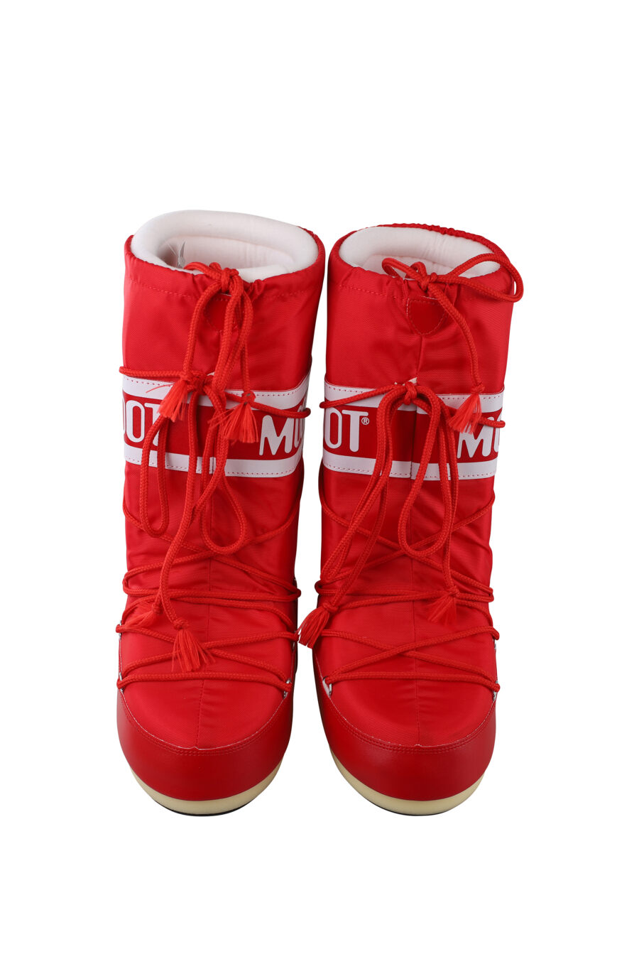 Red snow boots with white logo - IMG 6702