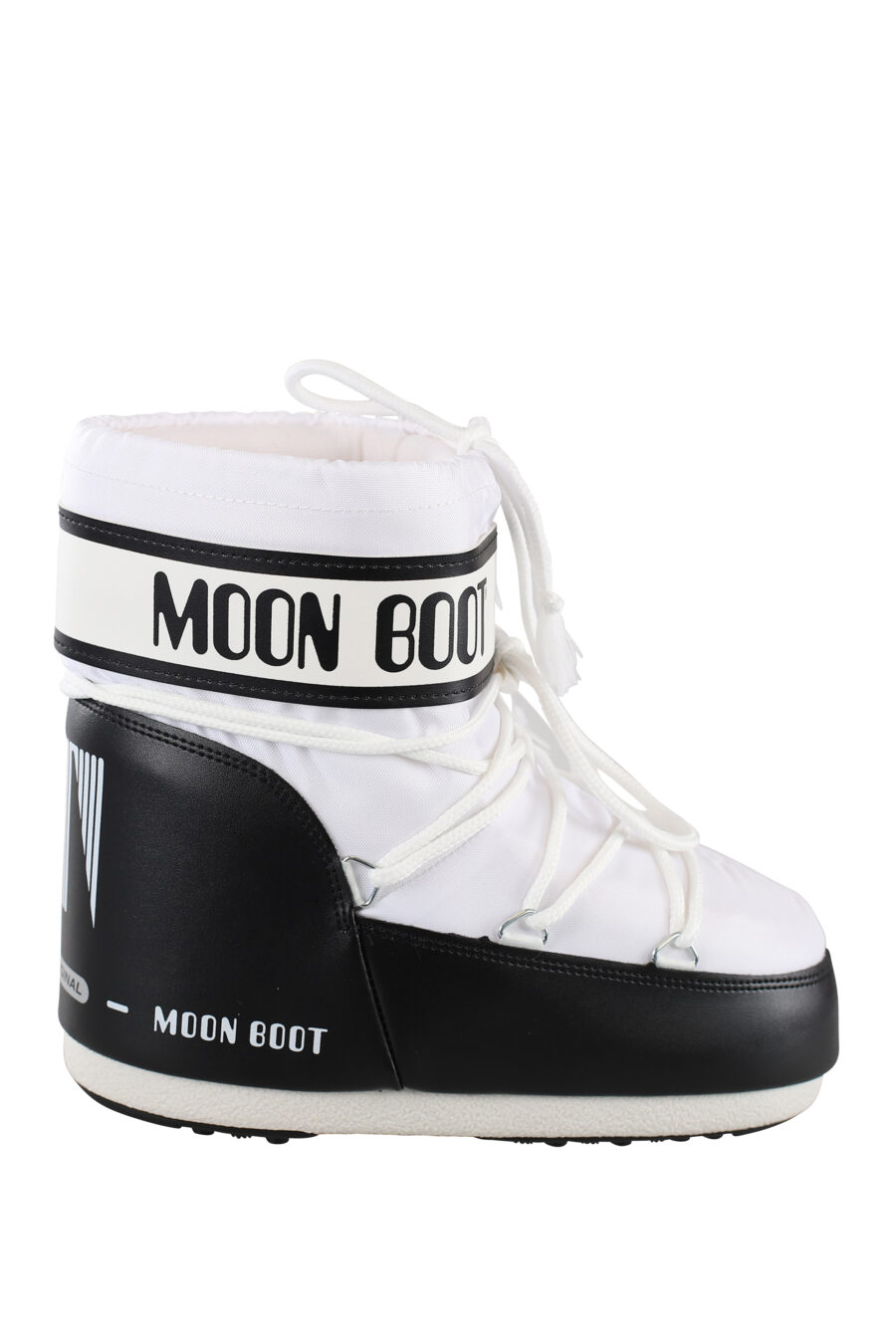 Two-tone black and white snow boots with black logo - IMG 6740