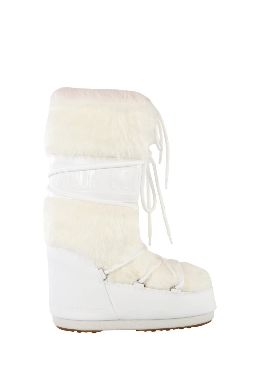White snow boots with monochrome logo - IMG 6805