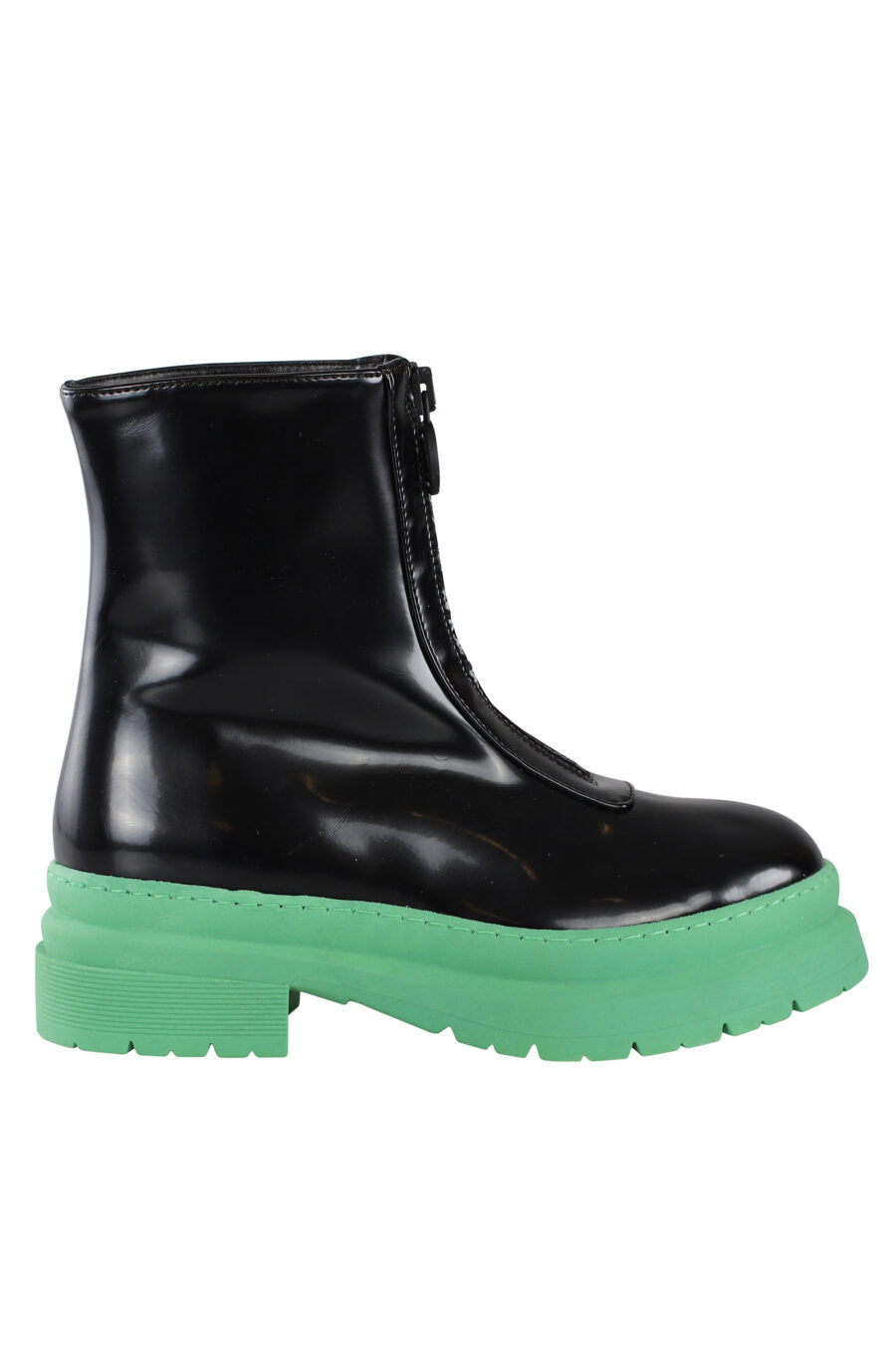 Black vegan leather ankle boots with green sole - IMG 6871