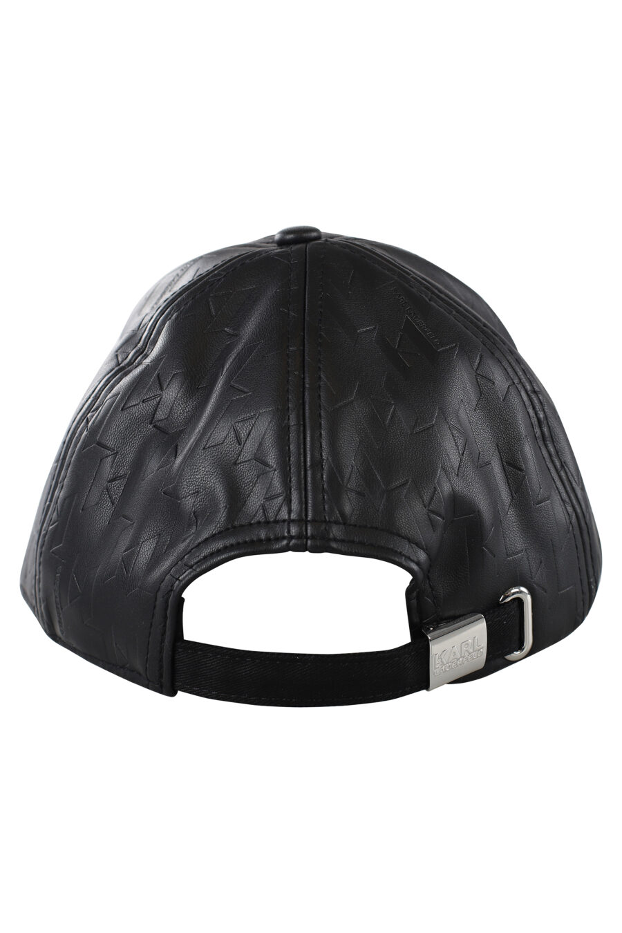 Gorra negra de cuero con logo monocromático - IMG 7066
