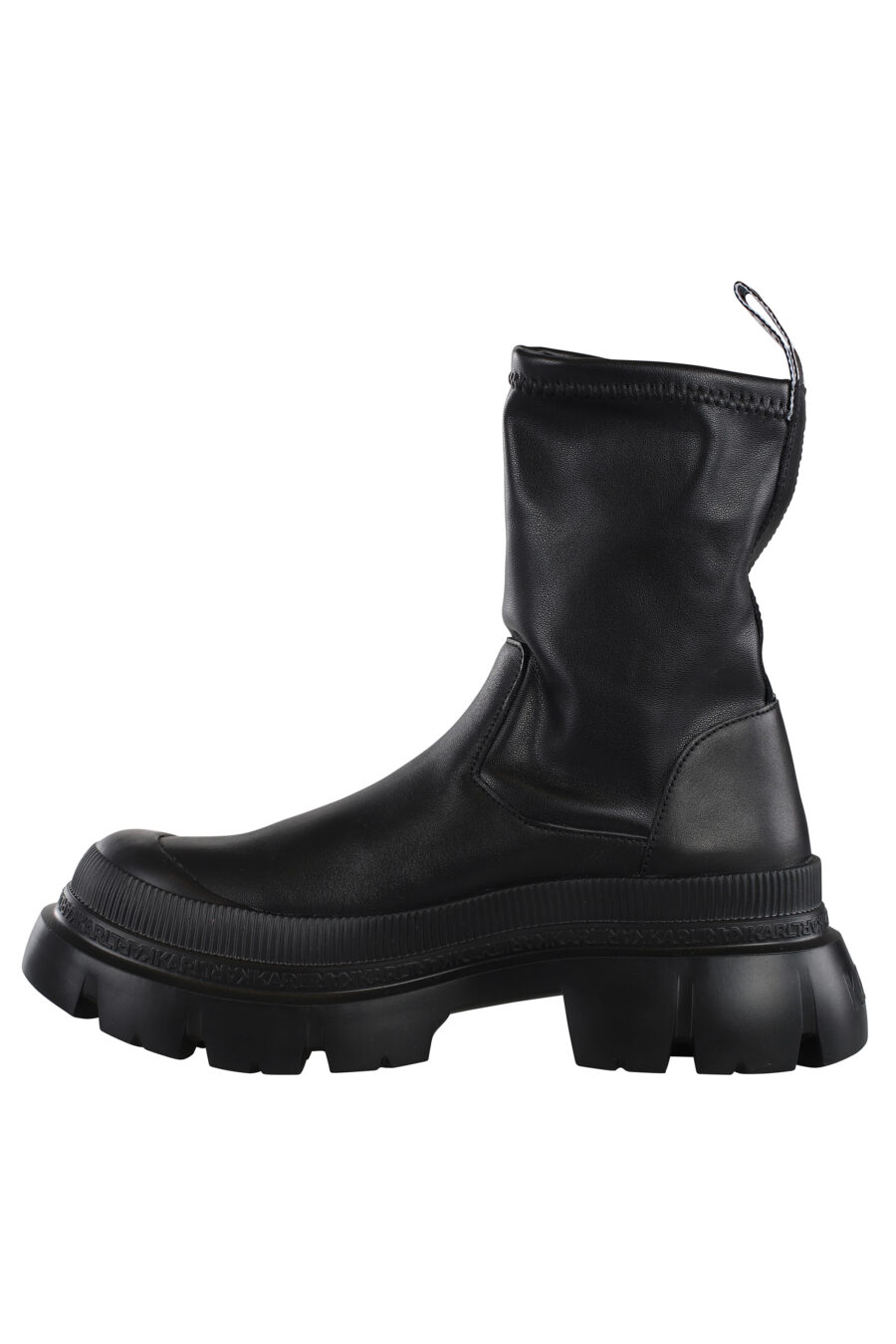 Schwarze Ankle Boots mit schwarzer Plateausohle - IMG 7146