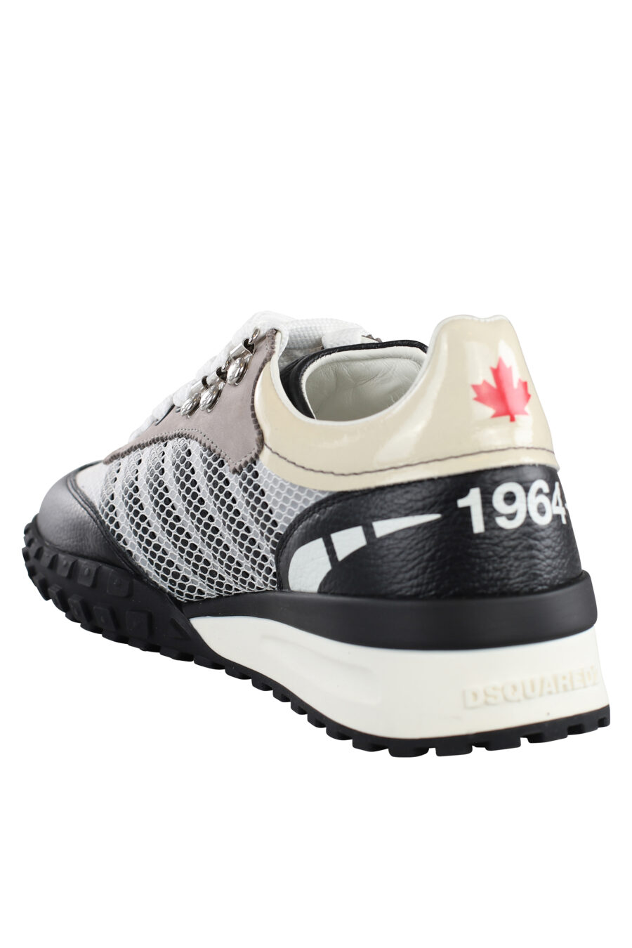 Zapatillas blancas y grises con lineas grises - IMG 7154