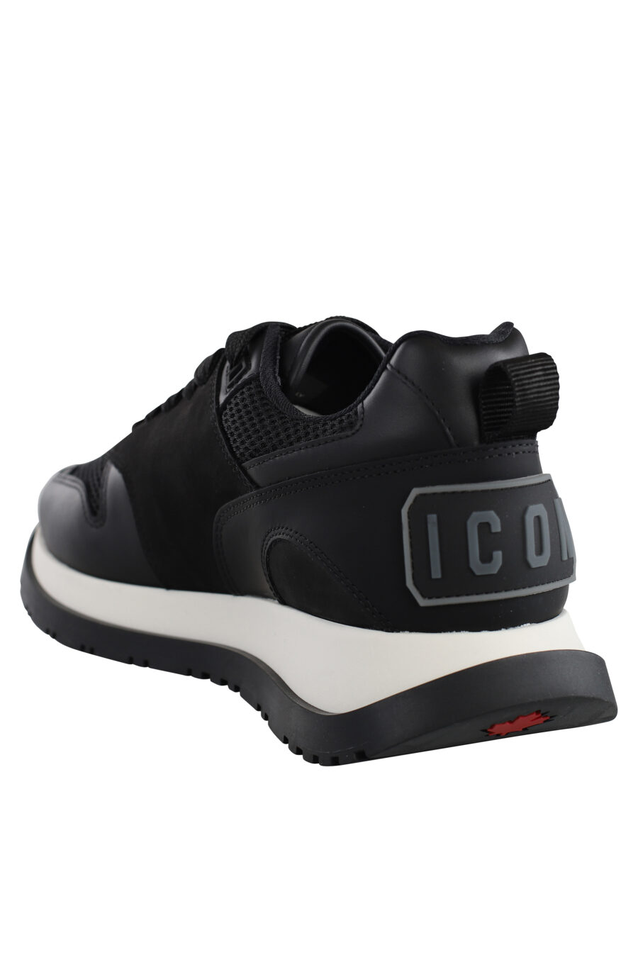 Black trainers with logo on sole - IMG 7162