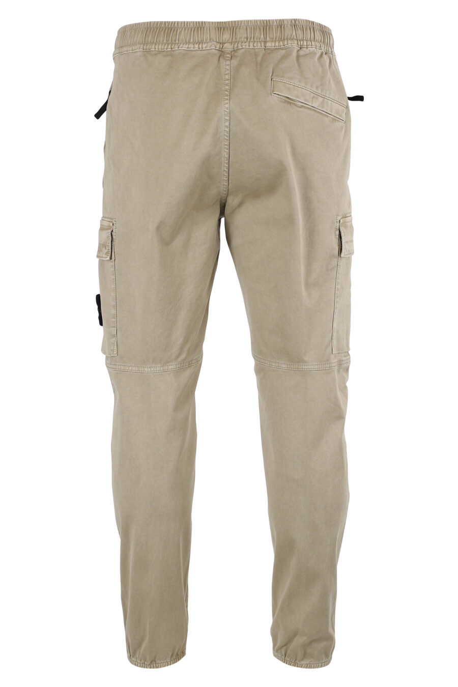 Pantalón beige estilo cargo con parche lateral - IMG 8327