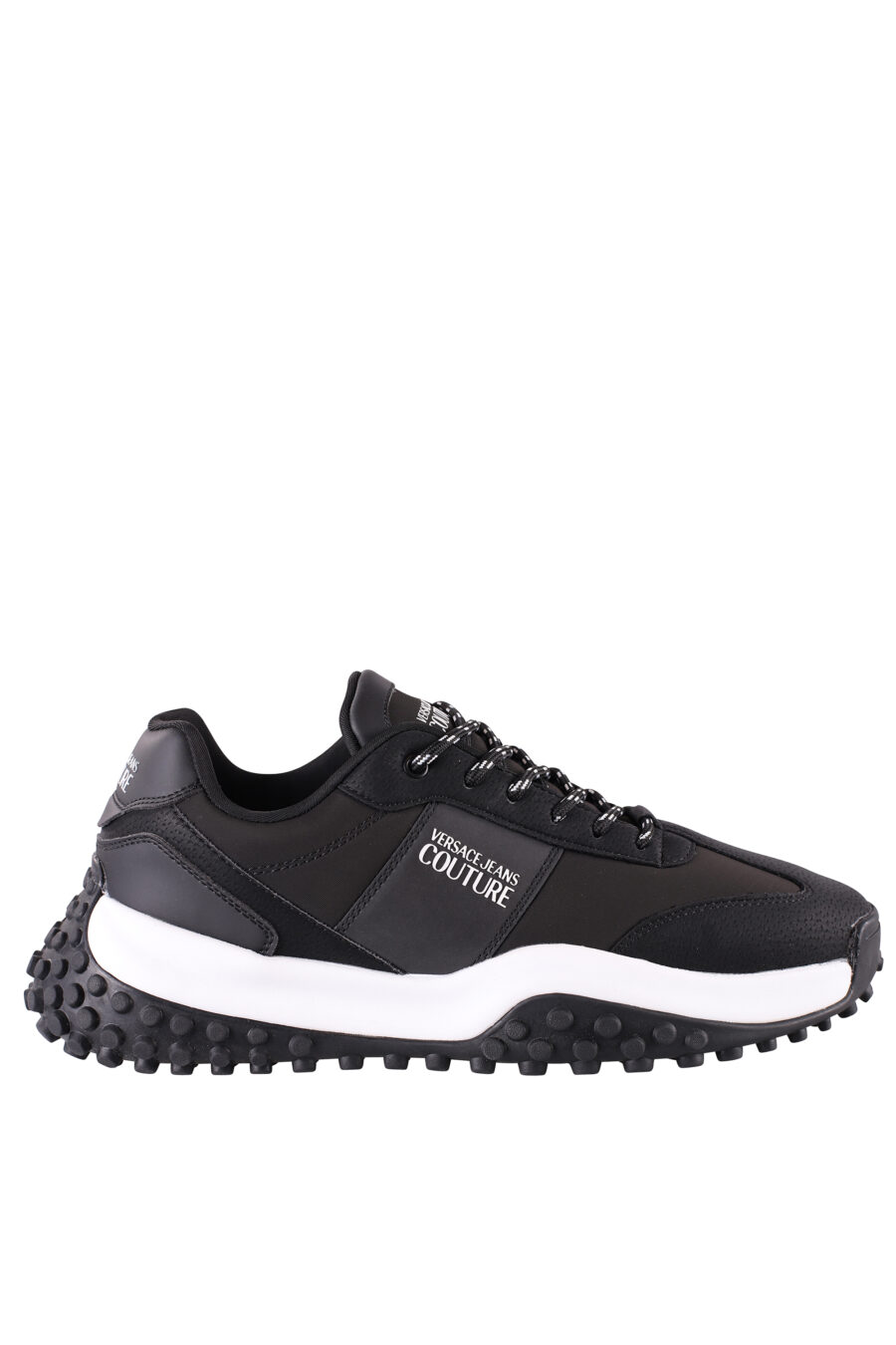 Zapatillas negras con minilogo blanco y suela bicolor - IMG 8487