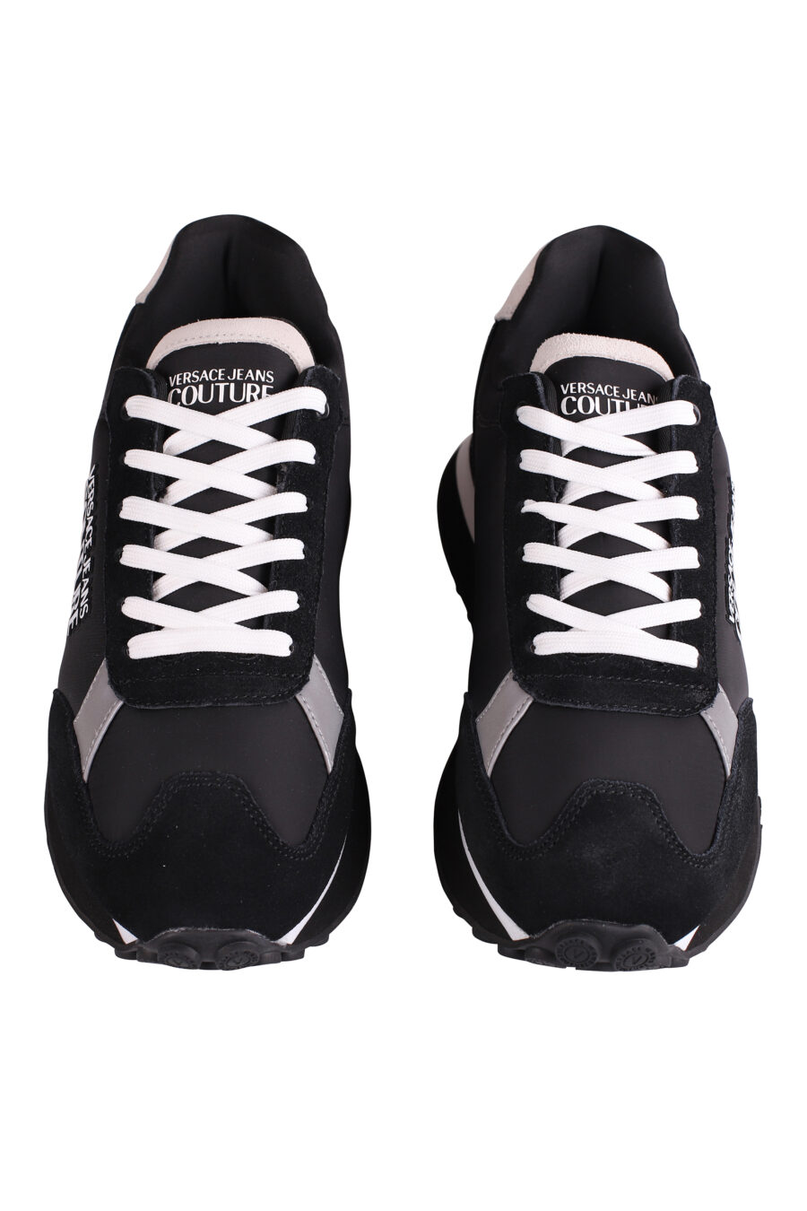 Zapatillas negras y beige con plataforma y logo - IMG 9113