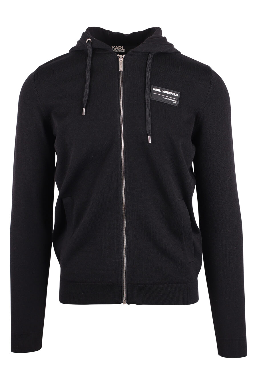 Schwarzes Kapuzensweatshirt mit Reißverschluss und weißem Logoaufnäher - IMG 9421