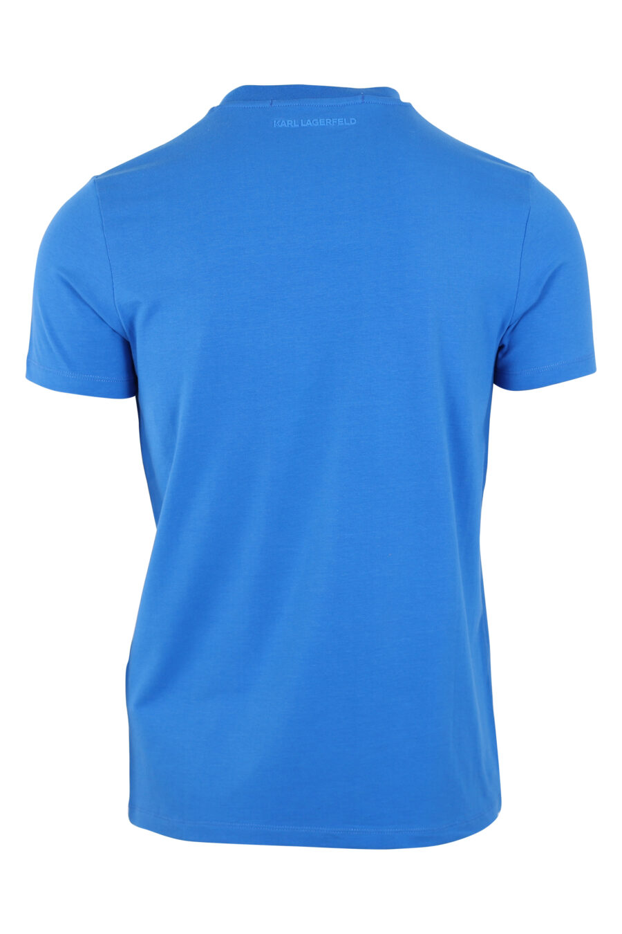 Camiseta azul con maxilogo "karl" en contraste negro - IMG 9448