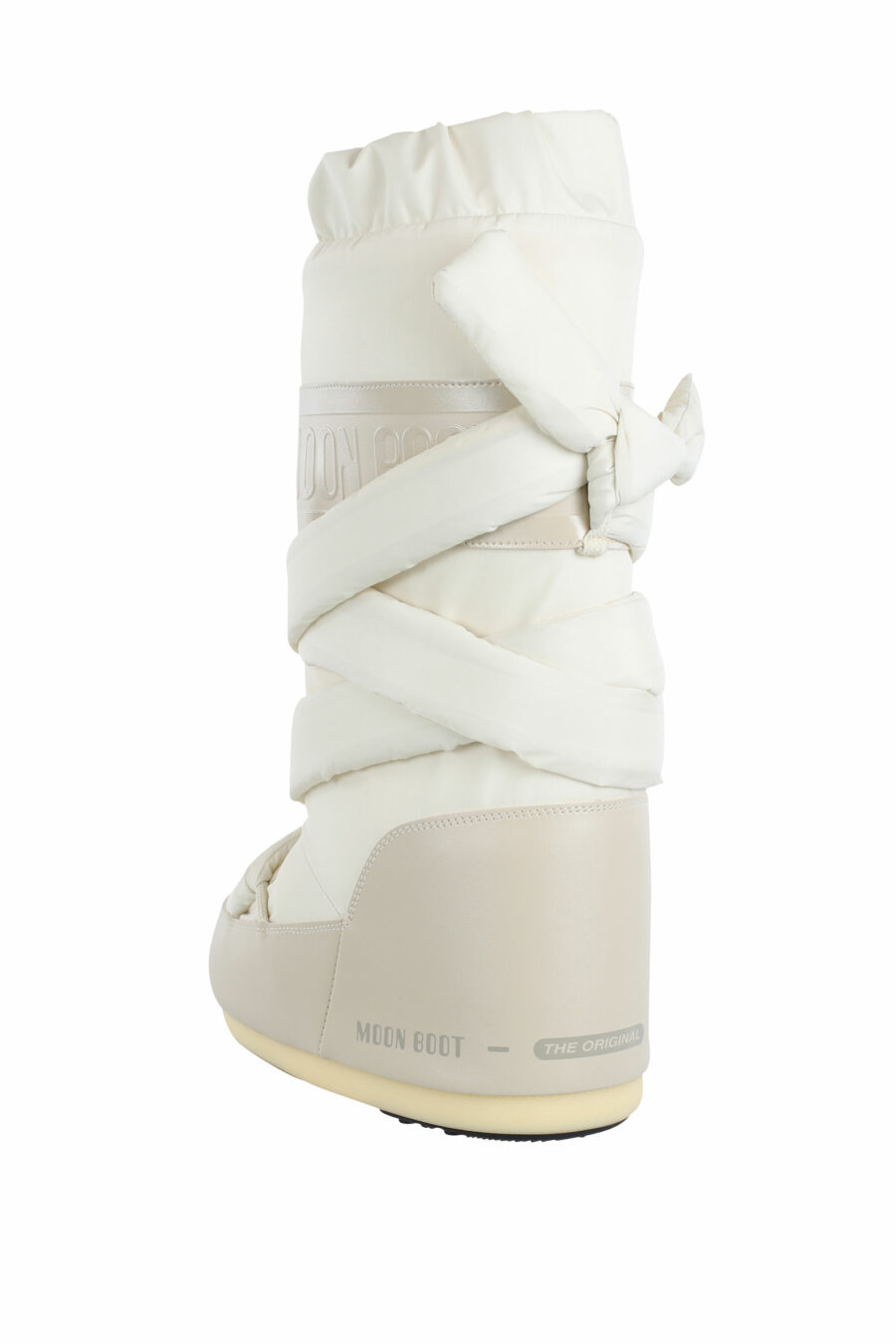 Botas blancas de nieve con nudo y logo monocromático - IMG 1564
