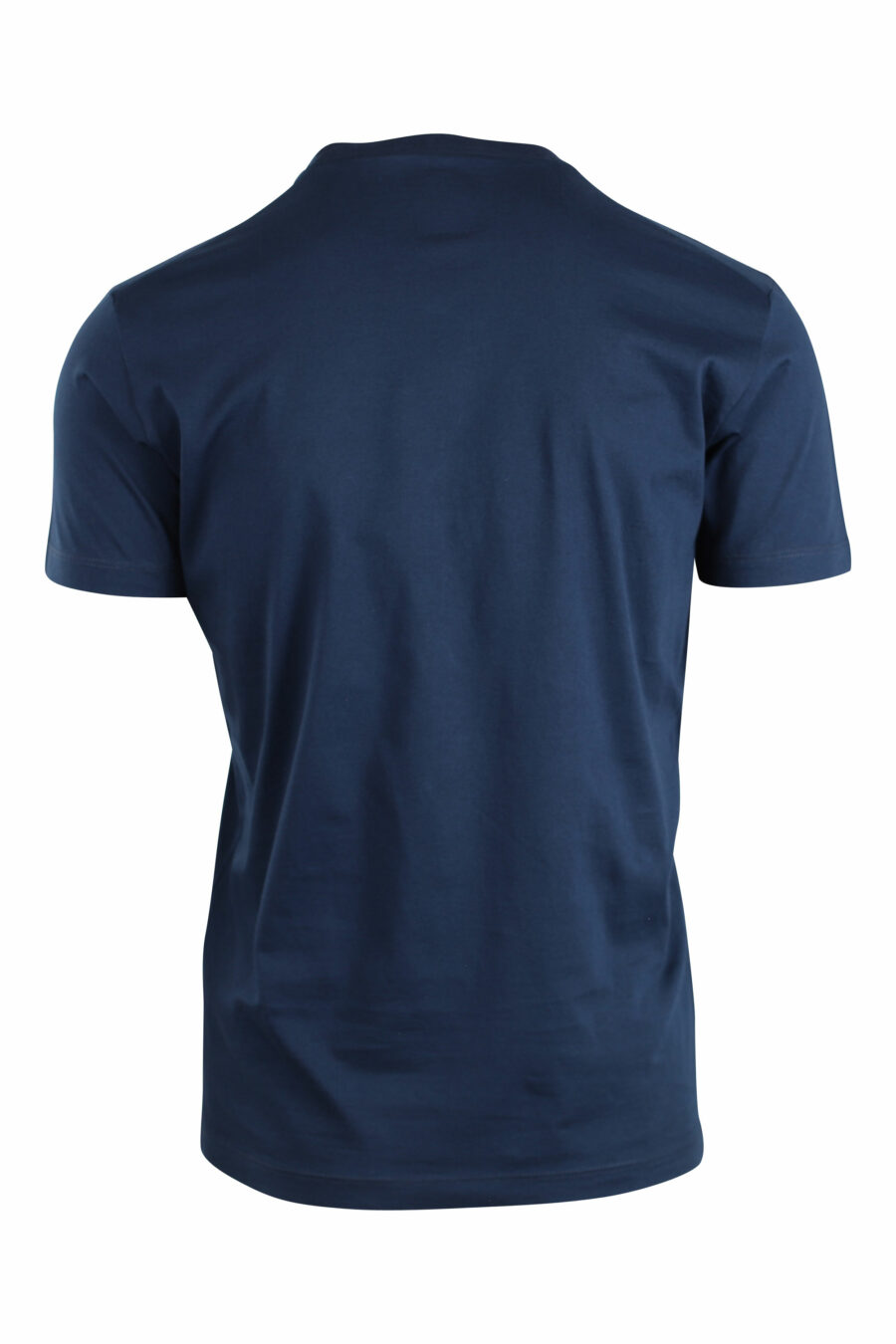 Camiseta azul oscura con maxilogo y hoja - IMG 2643