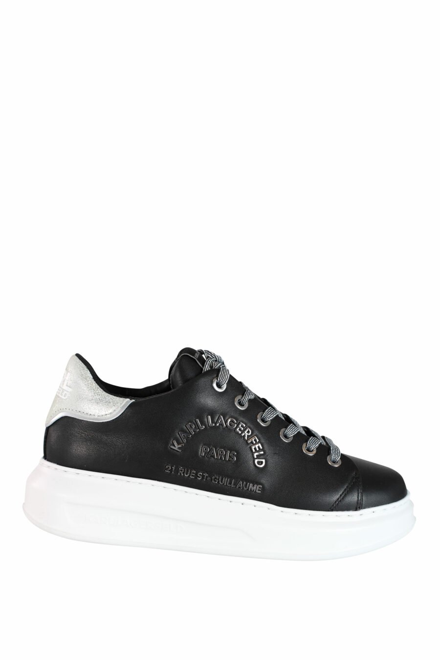 Zapatillas negras con detalles plateado y logo lettering "rue st guillaume" - IMG 3567