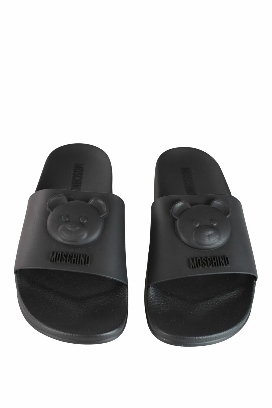 Black flip flops with monochrome embossed maxilogo - IMG 3579