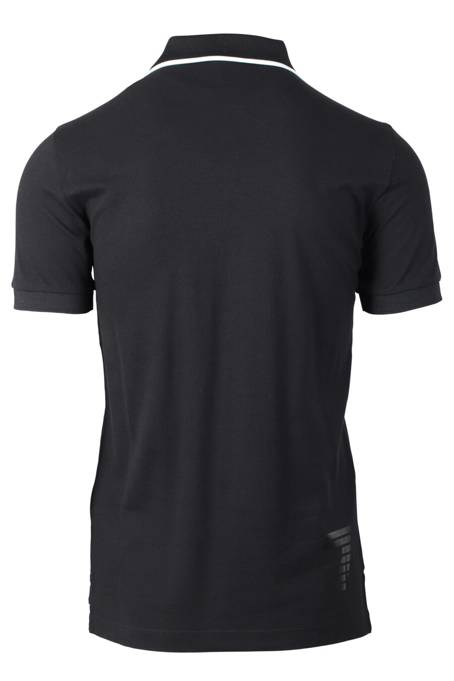 Schwarzes Polohemd mit Logoplakette und Kragen mit weißer Linie - IMG 4630