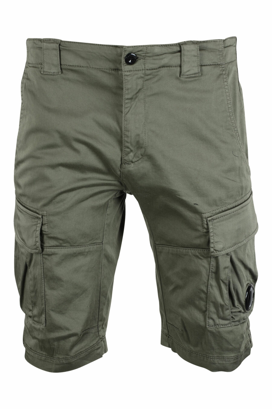Military green cargo shorts with circular mini logo - IMG 9497