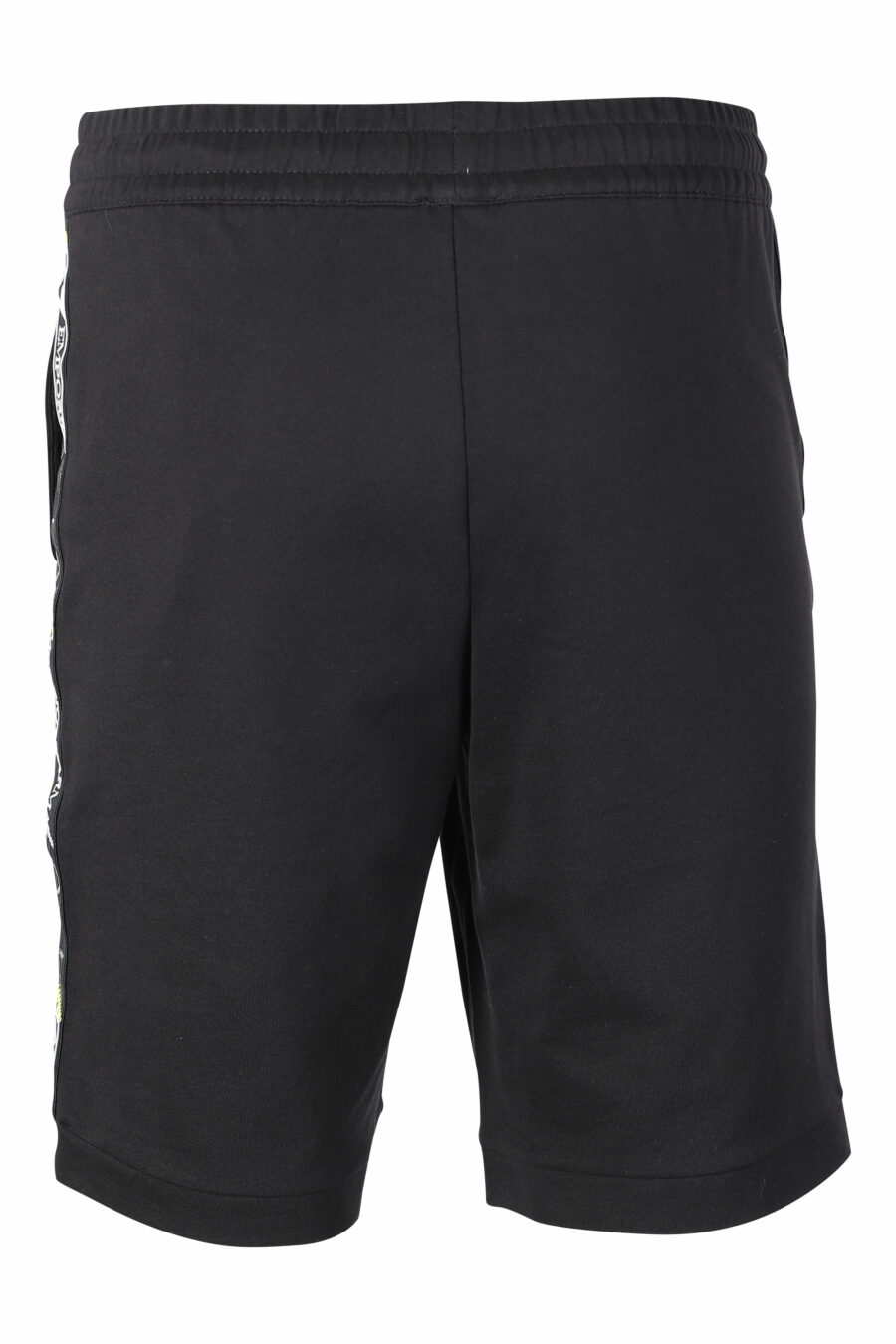 Pantalón de chándal negro corto con logo en cinta laterales - IMG 9508