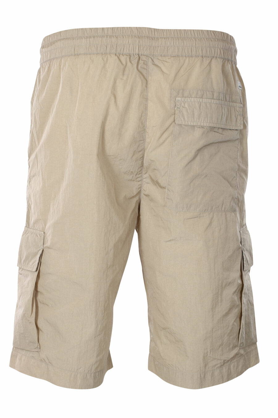 Pantalón corto midi beige estilo cargo con minilogo circular - IMG 9545