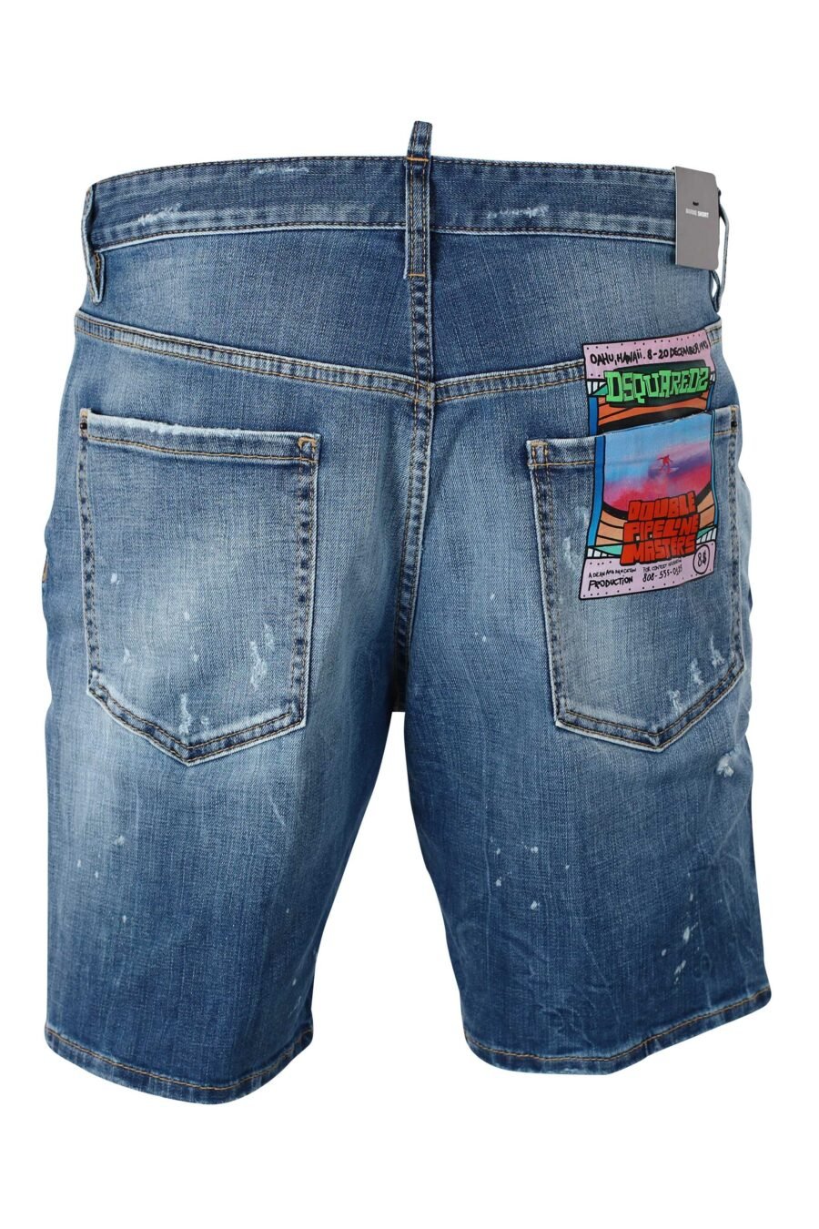Blaue Denim-Shorts mit Aufnäher und grafischem Aufdruck auf dem Rücken - IMG 9595