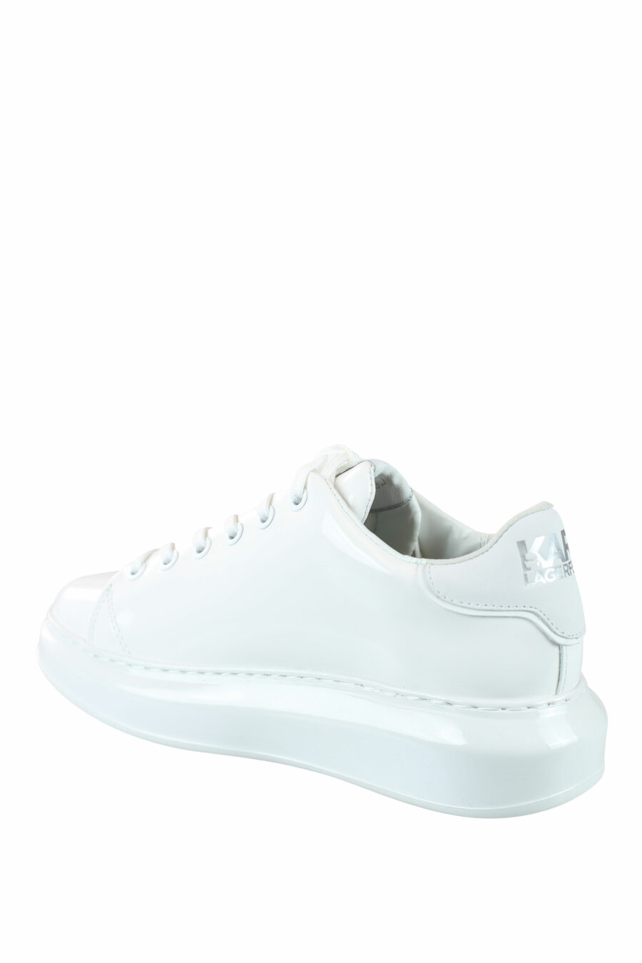 Zapatillas blancas brillantes con logo lettering "rue st guillaume" - IMG 0015 1