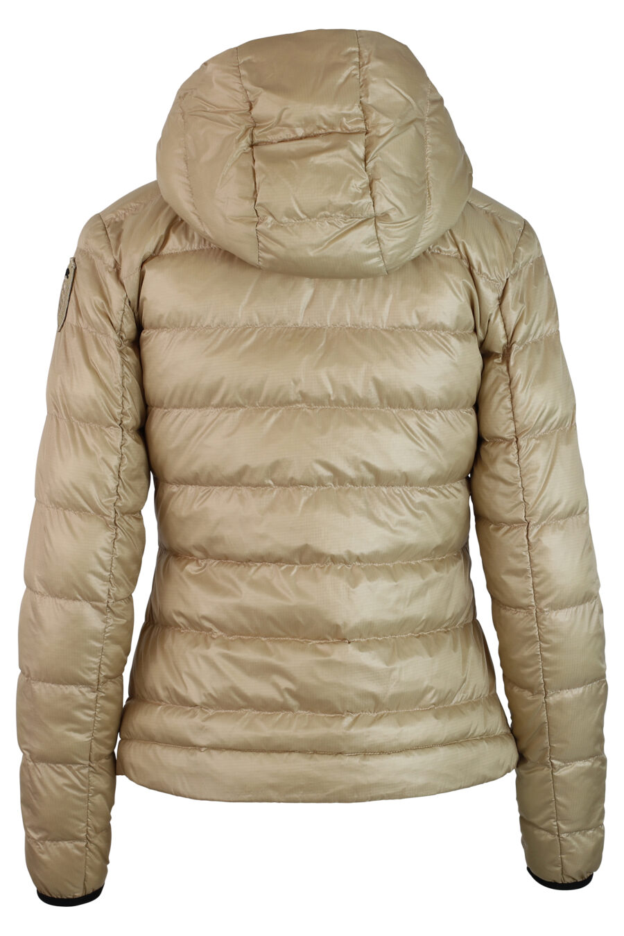 Beigefarbene kurze Jacke mit Kapuze und geraden Linien - IMG 0222