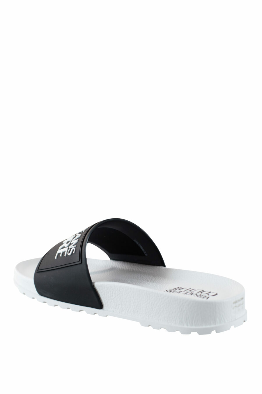 Zweifarbige schwarz-weiße Flip Flops mit weißem Maxilogo - IMG 4420