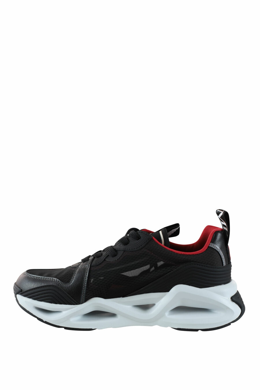 Zapatillas negras con detalles rojos "infinity evolution" - IMG 4583