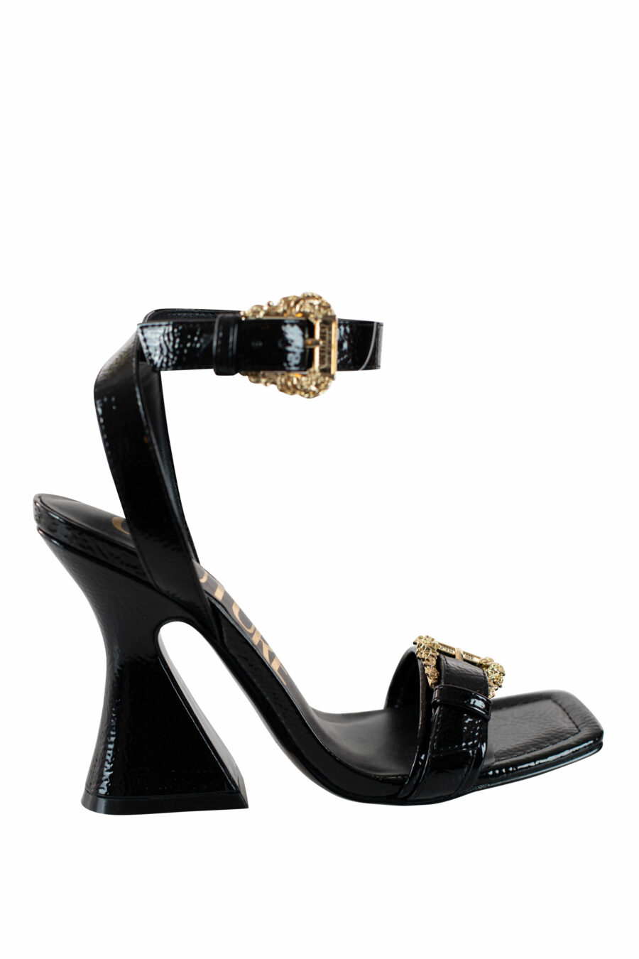 Thick heel sandals with baroque buckle - IMG 4585
