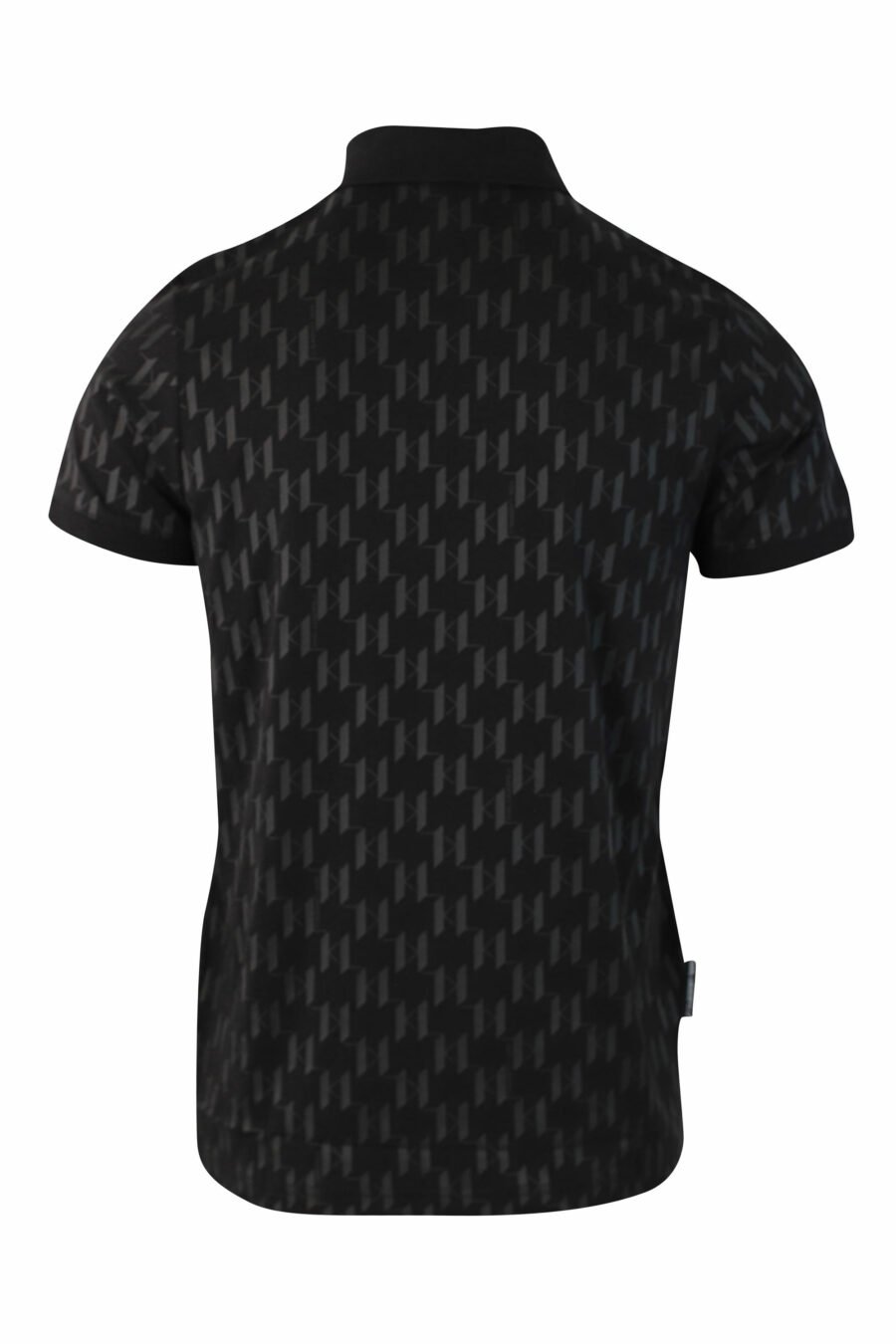 Schwarzes Poloshirt mit monochromem Monogramm - IMG 9835 1