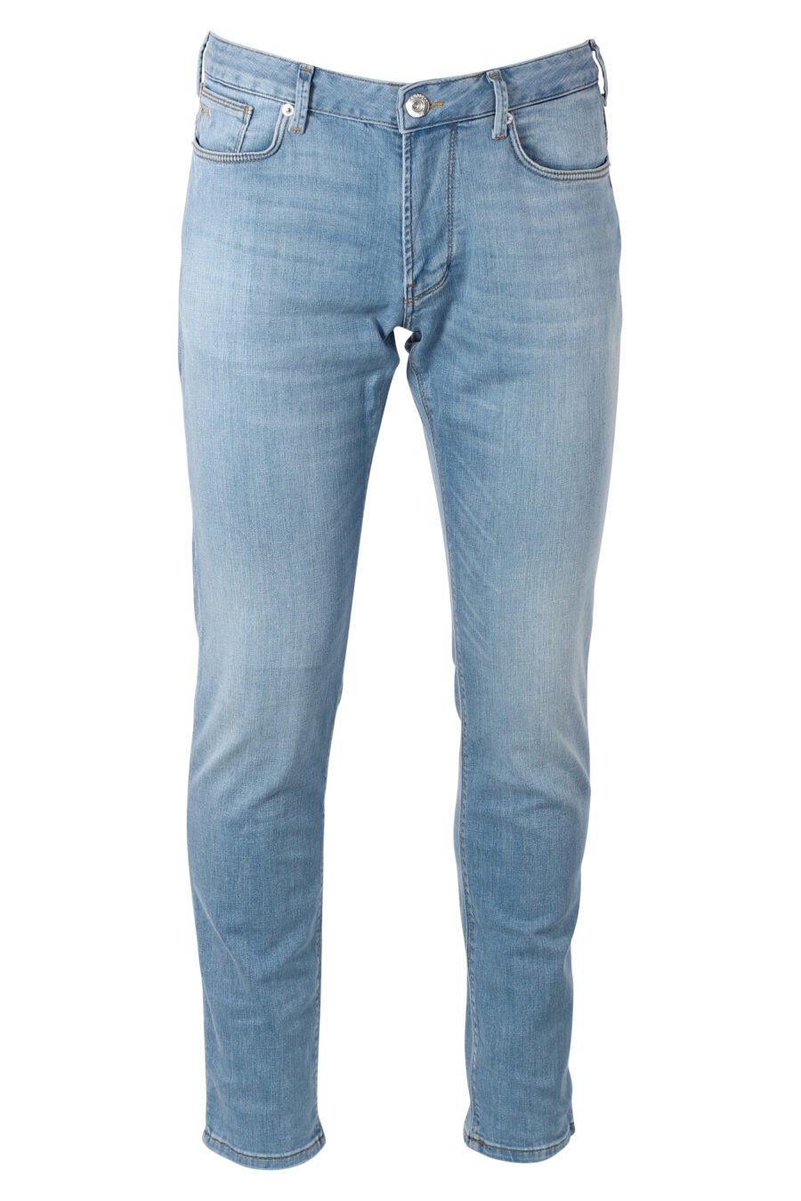 Pantalon en denim bleu clair avec mini logo en métal - IMG 9931