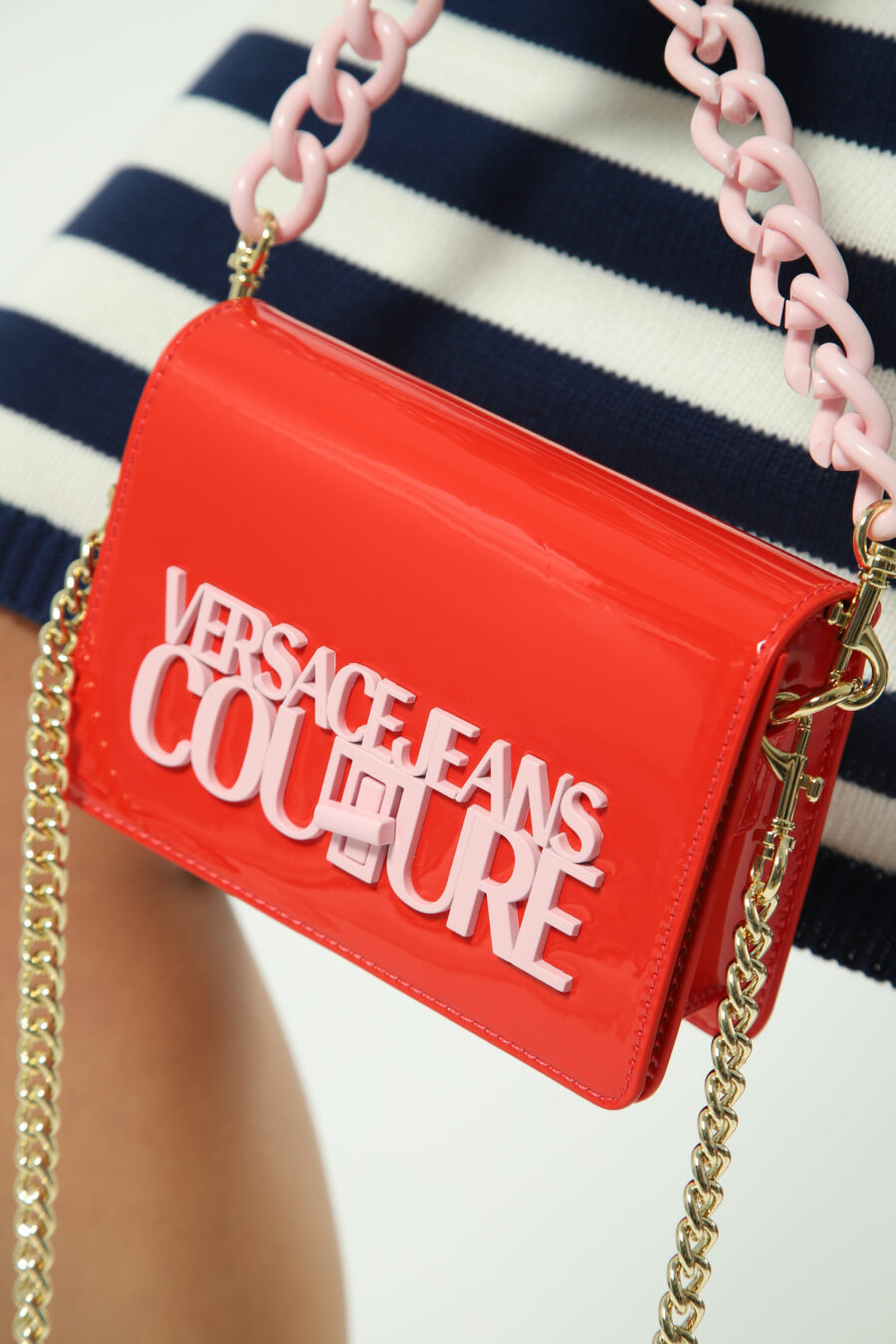 Red shoulder bag with logo and chain - 8052019146684 3 1