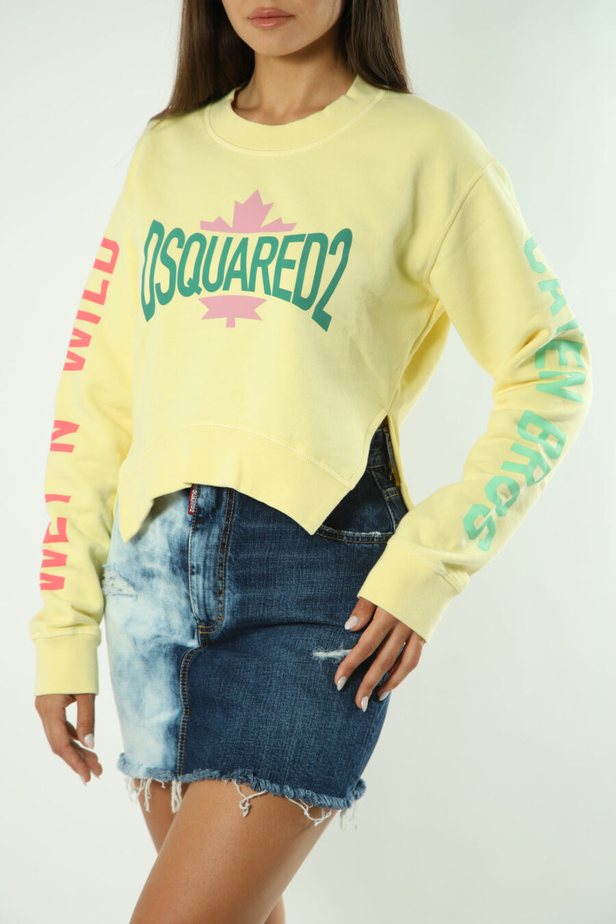 Yellow sweatshirt with green maxilogo and text on sleeves - 8052134554463