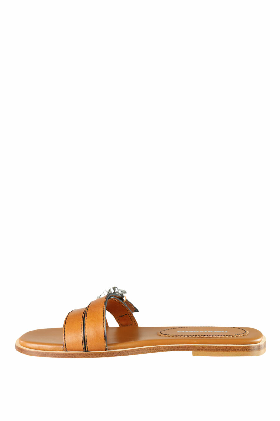 Sandales marron avec logo "D2" en métal - IMG 1317