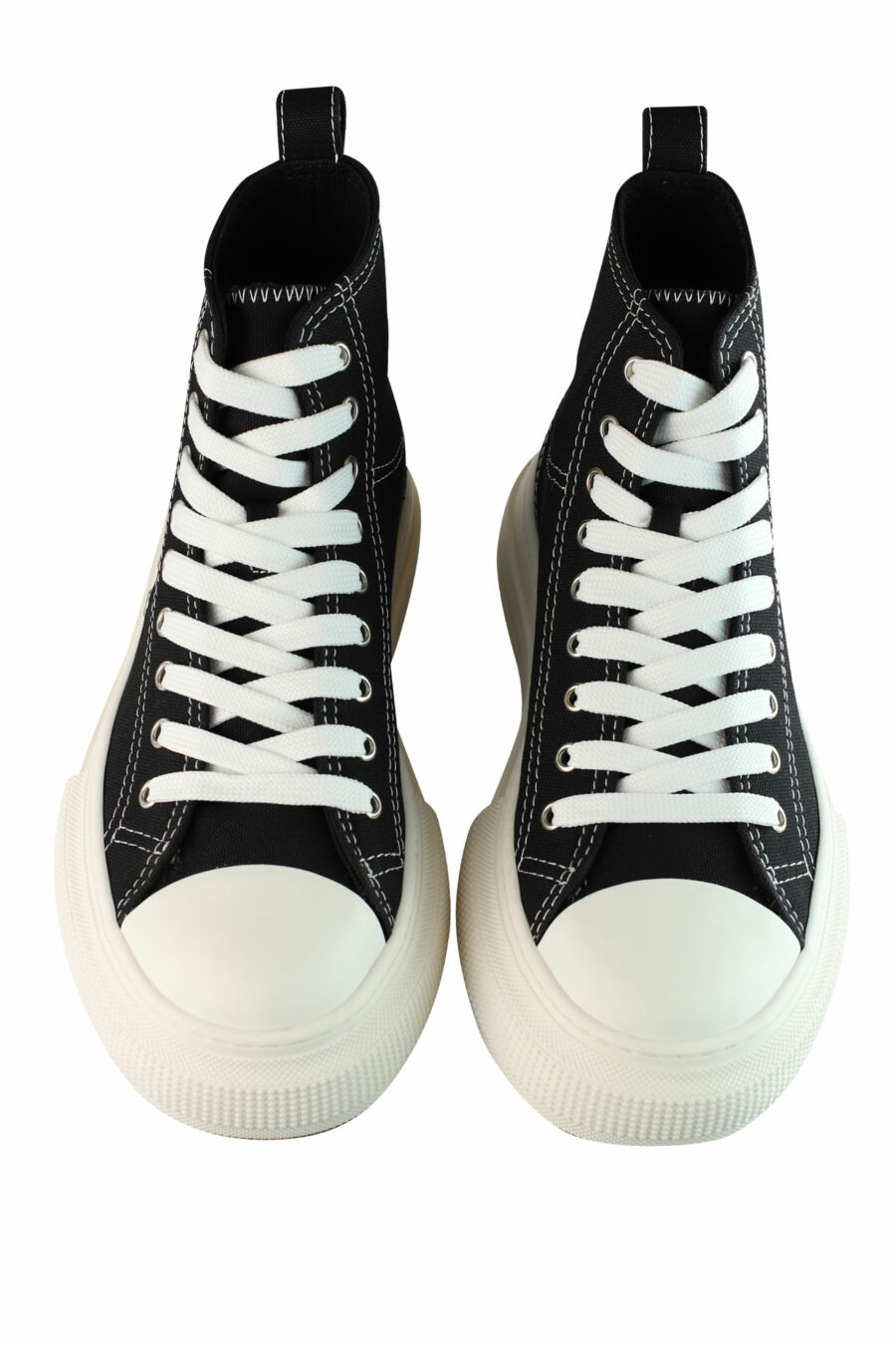 Sapatilhas pretas estilo bota com plataforma e mini logótipo - IMG 1371