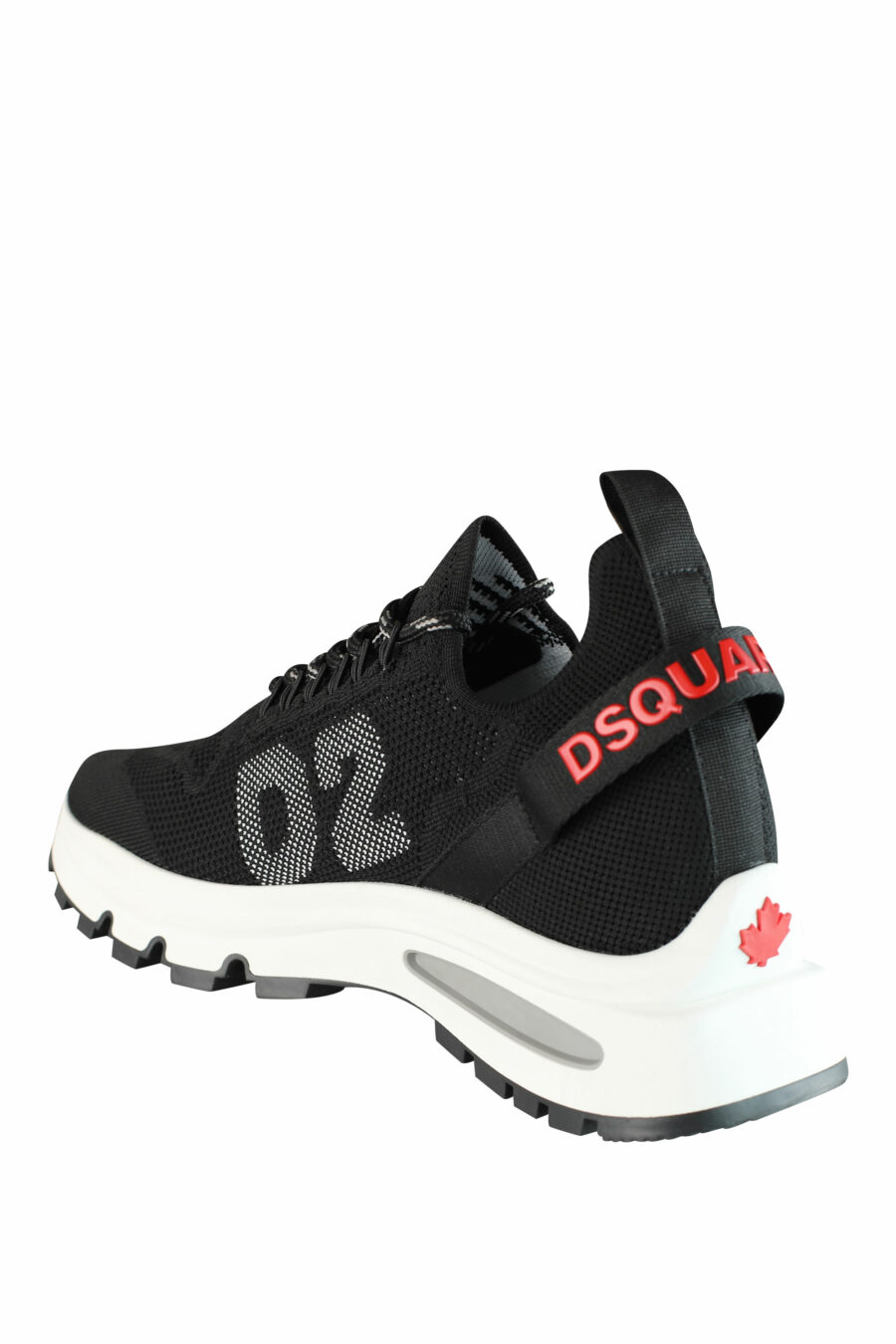 Zapatillas negras "Run D2" con logo en rojo - IMG 1418