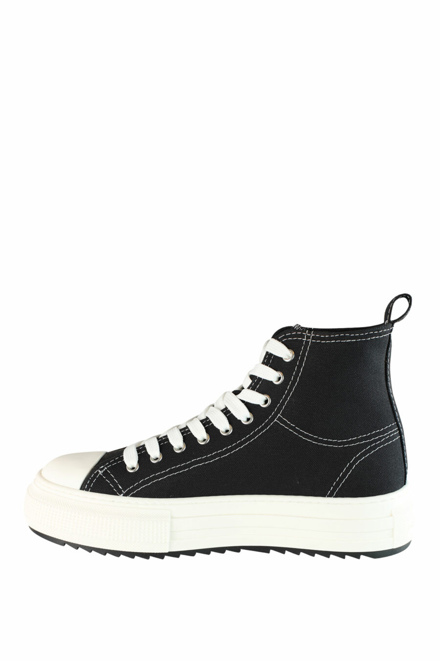 Sapatilhas pretas estilo bota com plataforma e mini logótipo - IMG 1422