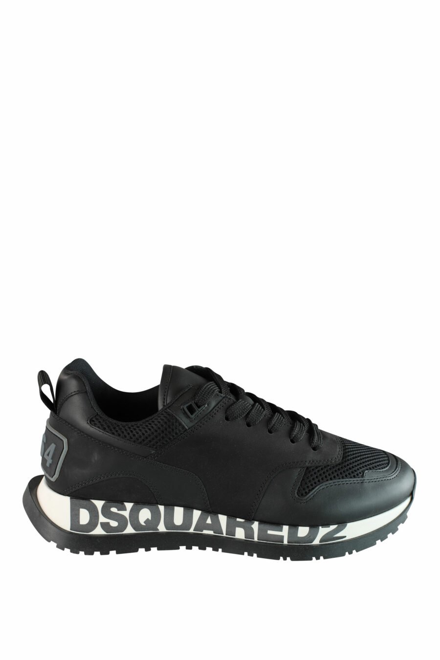Chaussures de course noires avec semelle blanche et logo noir - IMG 1430