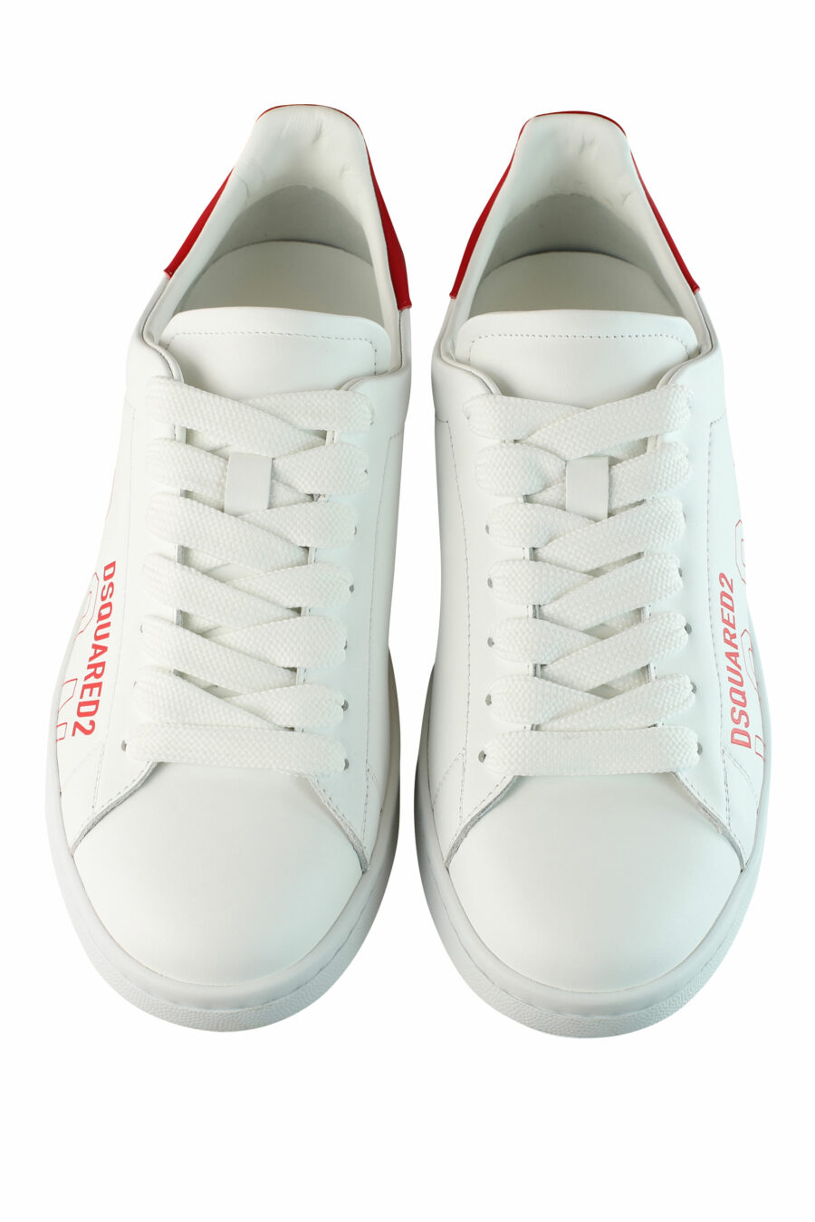 Zapatillas blancas "boxer" con detalles rojos y logo diagonal en contorno - IMG 1461