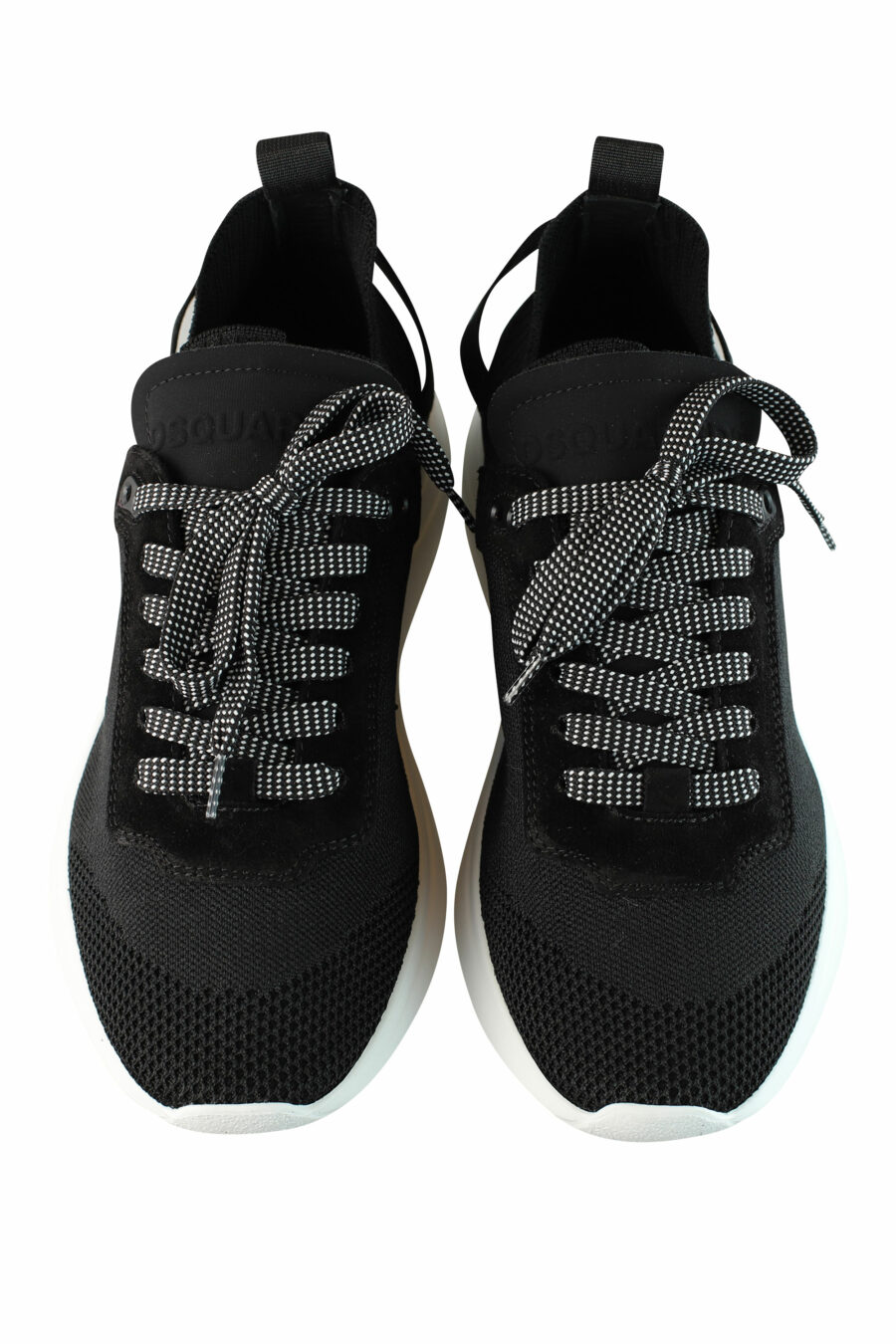 Zapatillas negras "fly" con suela blanca y minilogo blanco - IMG 1466
