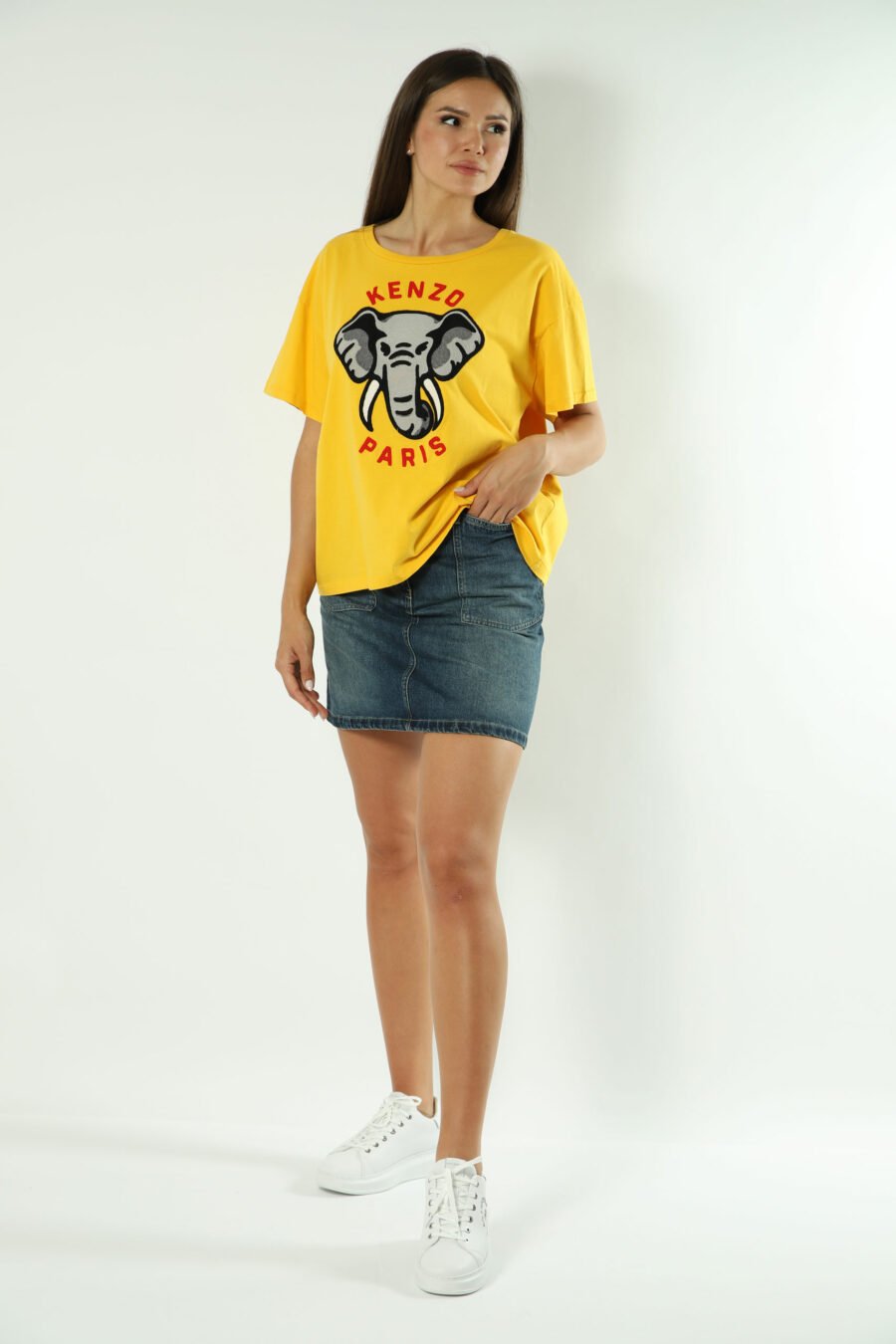 T-shirt amarela com maxilogo de elefante - Fotos 1313