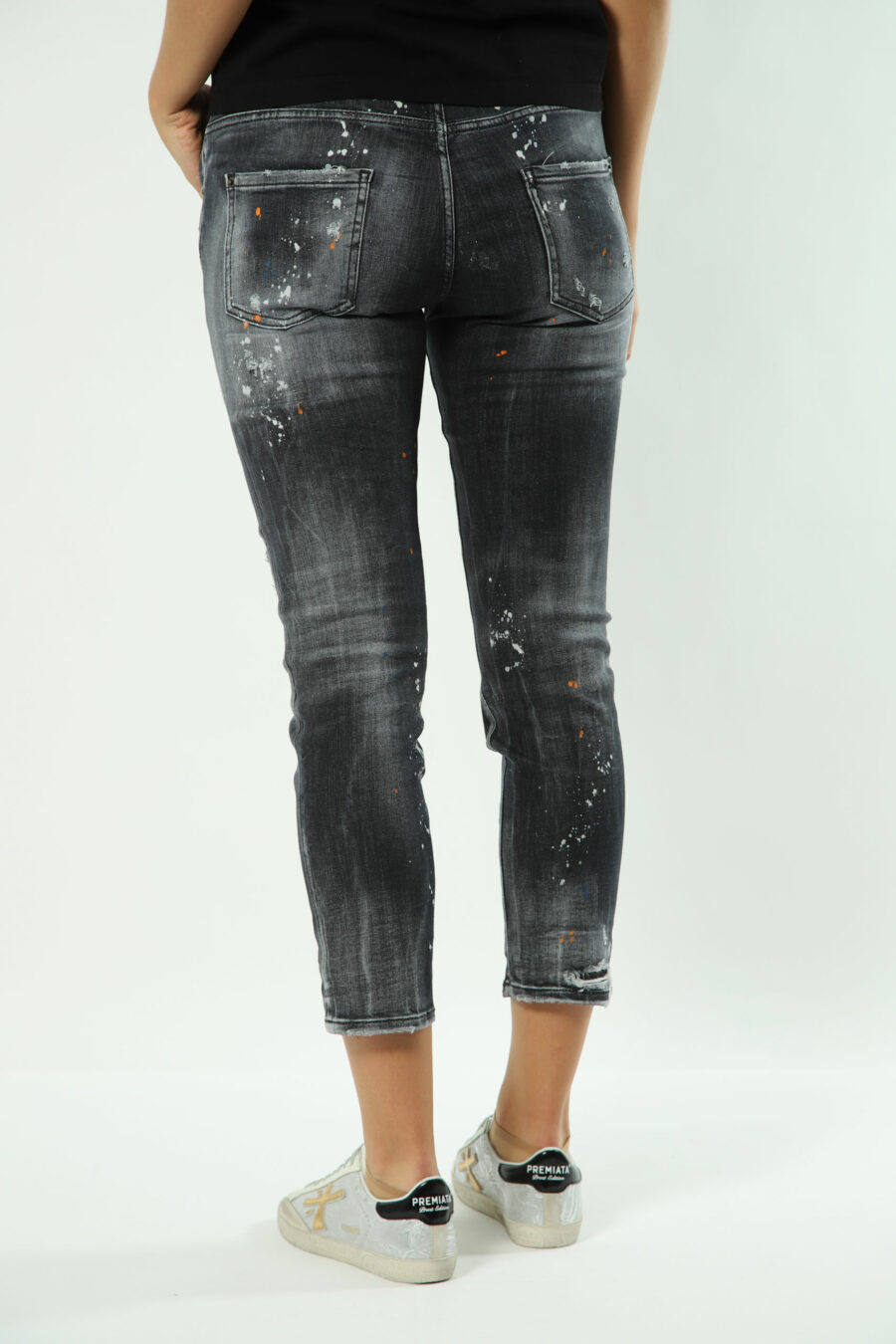 Jeans preto "cool girl" com pintura multicolorida - Fotos 1540