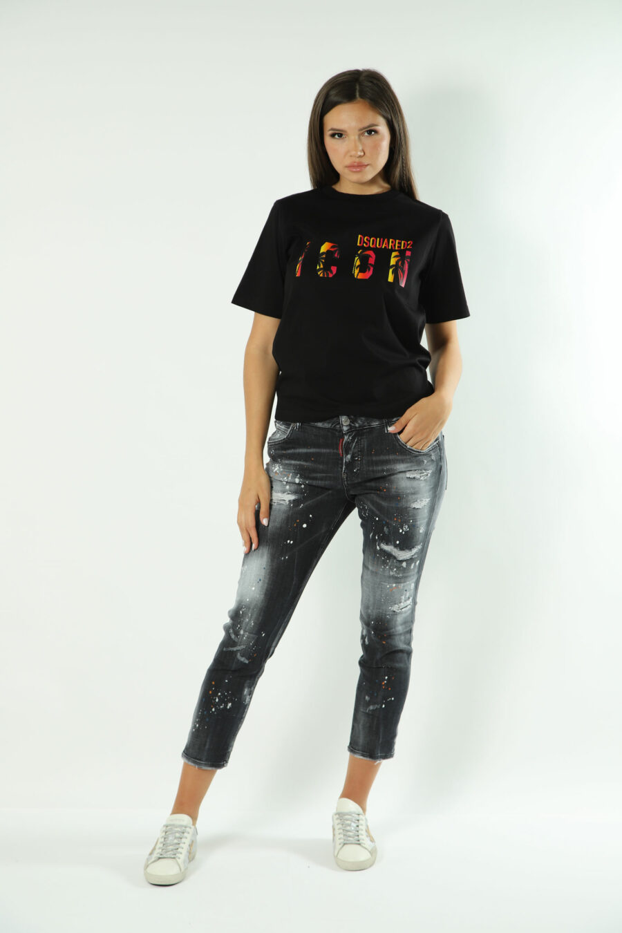 Jeans preto "cool girl" com pintura multicolorida - Fotos 1542